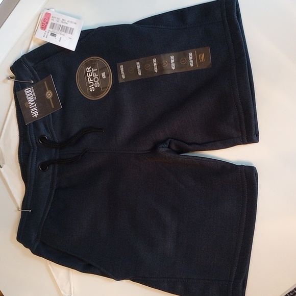 Hollywood (Dillard's) Shorts. NWT - Picture 5 of 7